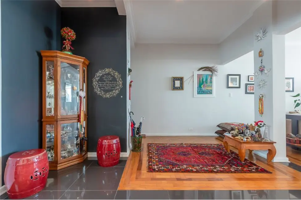 Apartamento com 3 quartos à venda, 220m2 em Higienópolis, São Paulo - SP - imagem 4 Foto 4 de Apartamento com 3 quartos à venda, 220m2 em Higienópolis, São Paulo - SP