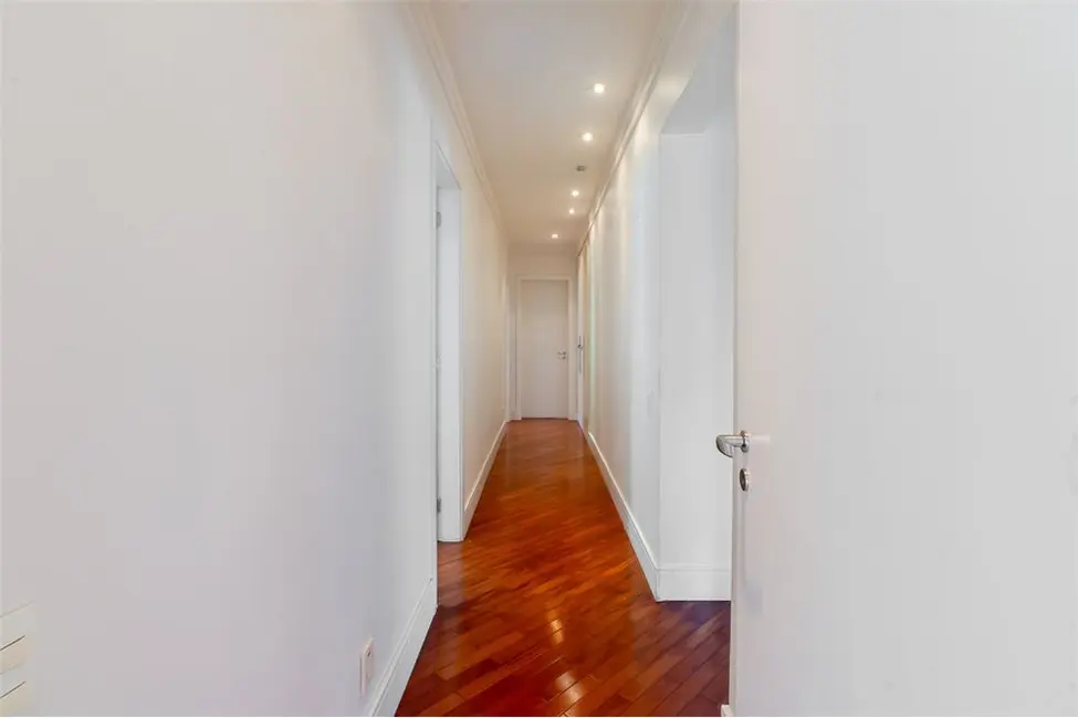 Apartamento com 4 quartos à venda, 230m2 em Perdizes, São Paulo - SP - imagem 9 Foto 9 de Apartamento com 4 quartos à venda, 230m2 em Perdizes, São Paulo - SP