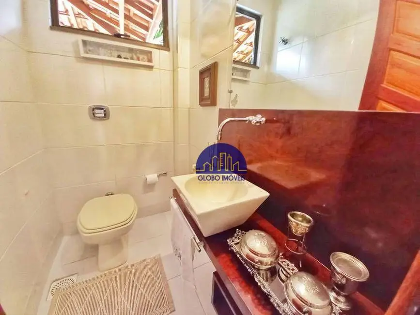 Foto 3 de Casa com 4 quartos à venda em Jardins Imperiais, Juiz De Fora - MG