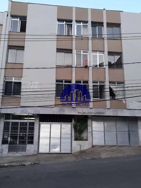 Foto 1 de Apartamento com 2 quartos para alugar em Paineiras, Juiz De Fora - MG