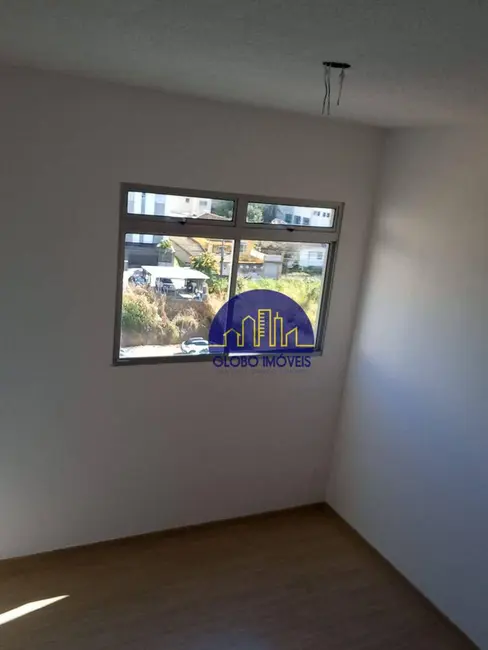 Foto 14 de Apartamento com 2 quartos para alugar, 47m2 em Democrata, Juiz De Fora - MG