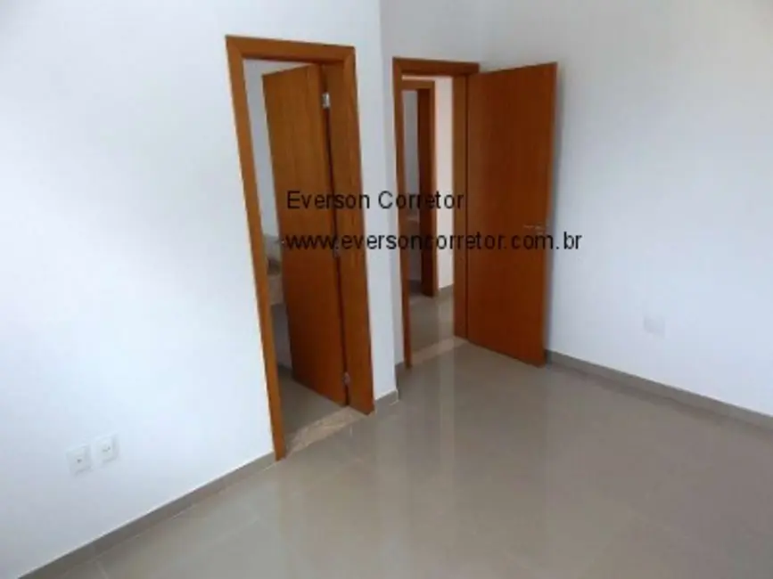 Apartamento com 3 quartos à venda, 65m2 em São João Batista (Venda Nova), Belo Horizonte - MG - imagem 5 Foto 5 de Apartamento com 3 quartos à venda, 65m2 em São João Batista (Venda Nova), Belo Horizonte - MG