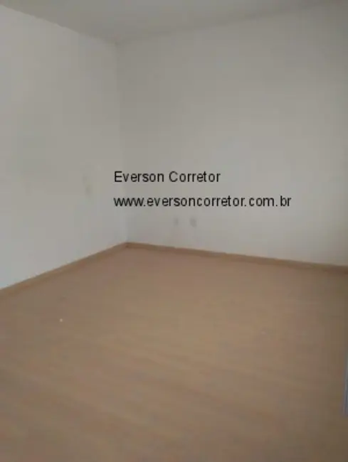 Casa com 4 quartos à venda, 180m2 em Heliópolis, Belo Horizonte - MG - imagem 9 Foto 9 de Casa com 4 quartos à venda, 180m2 em Heliópolis, Belo Horizonte - MG