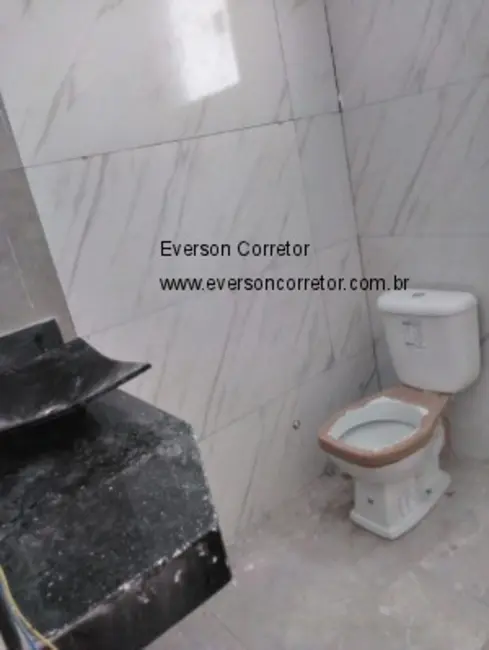 Casa com 4 quartos à venda, 180m2 em Heliópolis, Belo Horizonte - MG - imagem 4 Foto 4 de Casa com 4 quartos à venda, 180m2 em Heliópolis, Belo Horizonte - MG