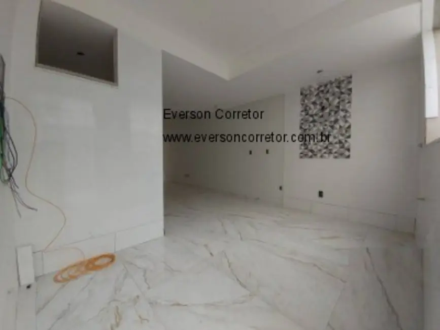 Casa com 2 quartos à venda, 81m2 em Santa Mônica, Belo Horizonte - MG - imagem 4 Foto 4 de Casa com 2 quartos à venda, 81m2 em Santa Mônica, Belo Horizonte - MG