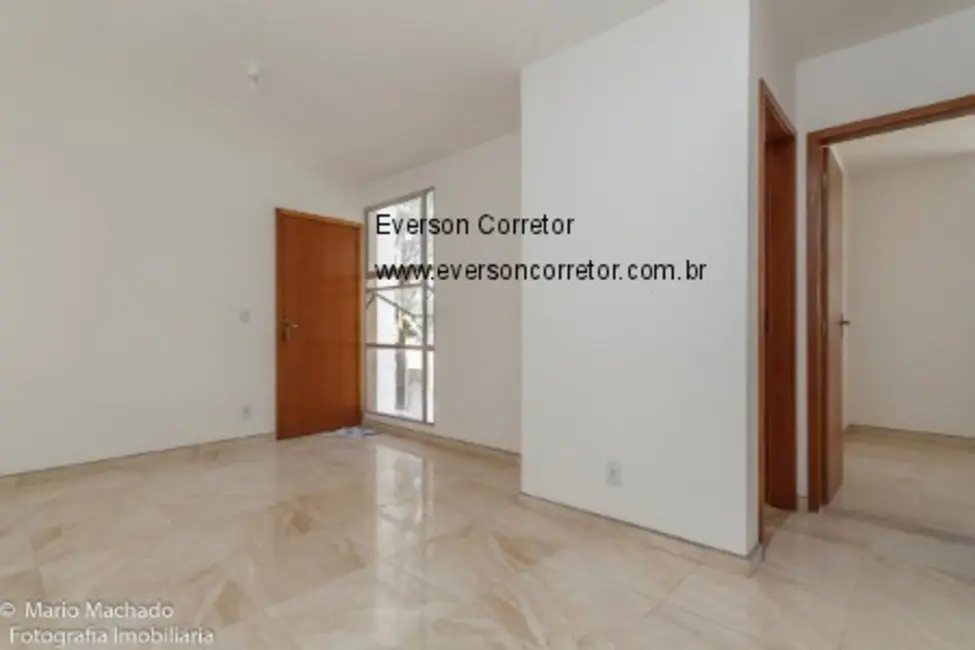 Foto 2 de Apartamento com 2 quartos à venda, 48m2 em Frei Leopoldo, Belo Horizonte - MG