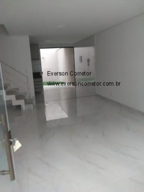 Casa com 3 quartos à venda, 60m2 em Santa Mônica, Belo Horizonte - MG - imagem 4 Foto 4 de Casa com 3 quartos à venda, 60m2 em Santa Mônica, Belo Horizonte - MG
