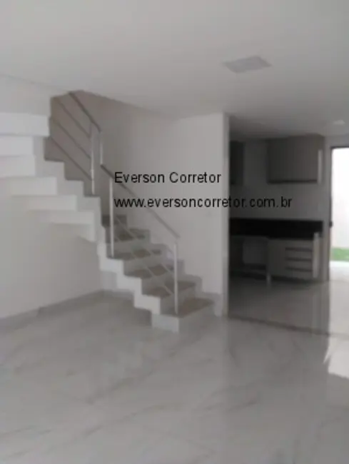 Casa com 3 quartos à venda, 60m2 em Santa Mônica, Belo Horizonte - MG - imagem 3 Foto 3 de Casa com 3 quartos à venda, 60m2 em Santa Mônica, Belo Horizonte - MG