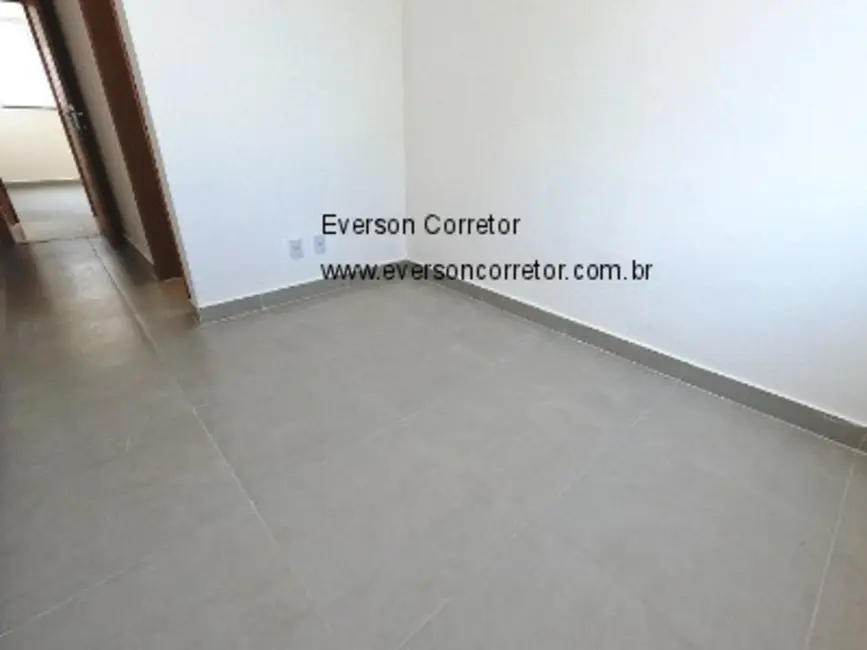 Foto 9 de Casa com 3 quartos à venda, 60m2 em Cenáculo, Belo Horizonte - MG