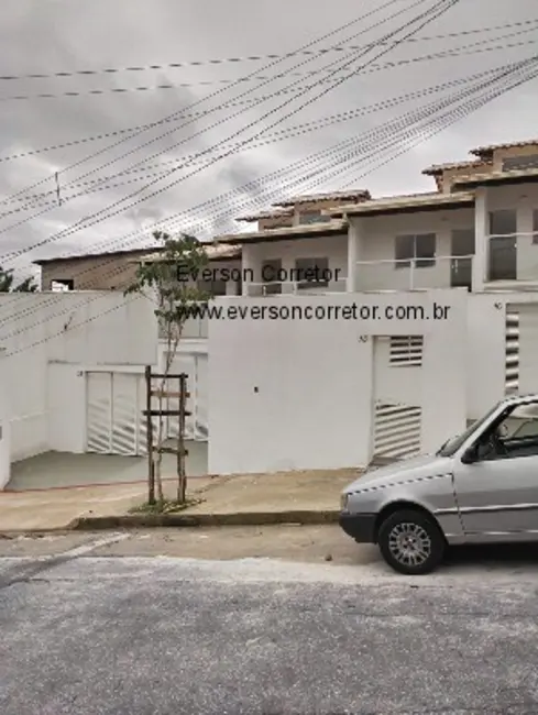Casa com 2 quartos à venda, 85m2 em Jardim dos Comerciários (Venda Nova), Belo Horizonte - MG - imagem 2 Foto 2 de Casa com 2 quartos à venda, 85m2 em Jardim dos Comerciários (Venda Nova), Belo Horizonte - MG