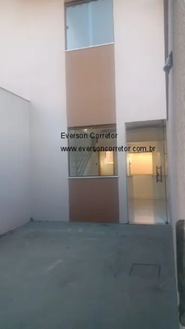 Casa com 2 quartos à venda, 67m2 em Piratininga (Venda Nova), Belo Horizonte - MG - imagem 1 Foto 1 de Casa com 2 quartos à venda, 67m2 em Piratininga (Venda Nova), Belo Horizonte - MG