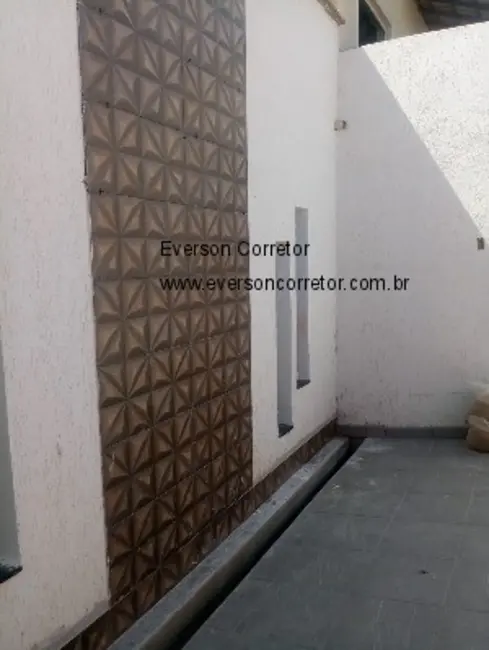 Foto 2 de Casa com 3 quartos à venda, 100m2 em Letícia, Belo Horizonte - MG