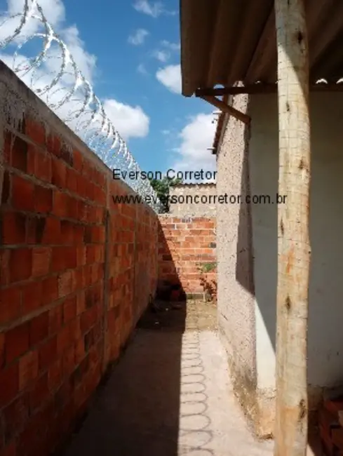 Casa com 1 quarto à venda, 200m2 em Esmeraldas - MG - imagem 9 Foto 9 de Casa com 1 quarto à venda, 200m2 em Esmeraldas - MG