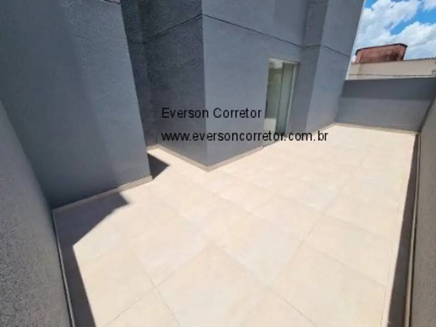 Foto 2 de Apartamento com 2 quartos à venda, 50m2 em Letícia, Belo Horizonte - MG