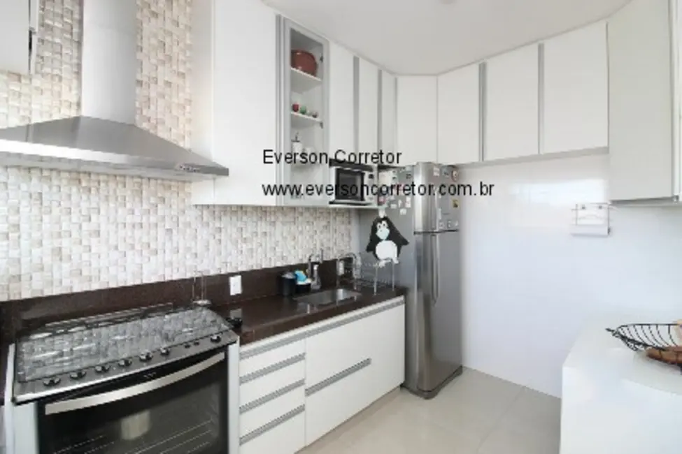 Apartamento com 4 quartos à venda, 176m2 em Santo Antônio, Belo Horizonte - MG - imagem 4 Foto 4 de Apartamento com 4 quartos à venda, 176m2 em Santo Antônio, Belo Horizonte - MG