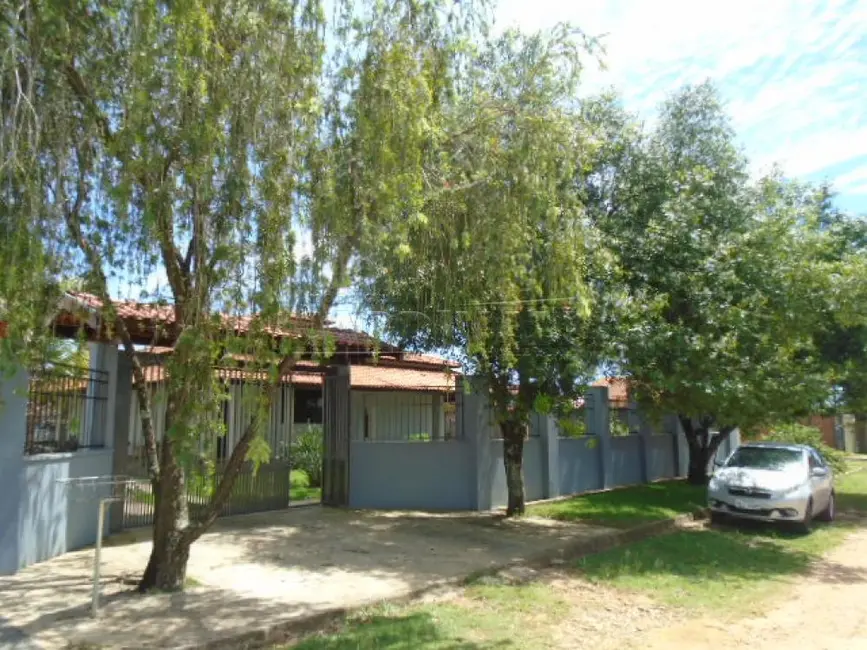 Foto 1 de Chácara com 3 quartos para alugar, 370m2 em Sao Carlos - SP