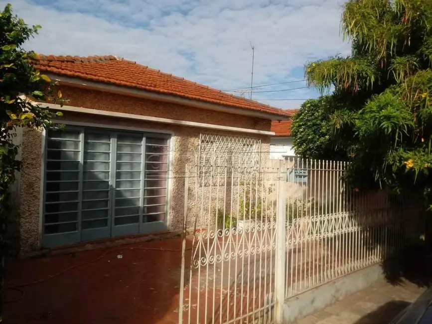 Foto 1 de Casa com 2 quartos à venda, 156m2 em Araraquara - SP