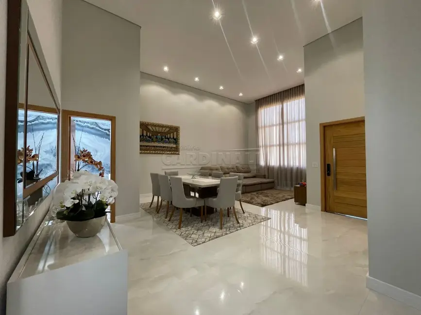 Foto 1 de Casa de Condomínio com 3 quartos à venda, 180m2 em Sao Carlos - SP