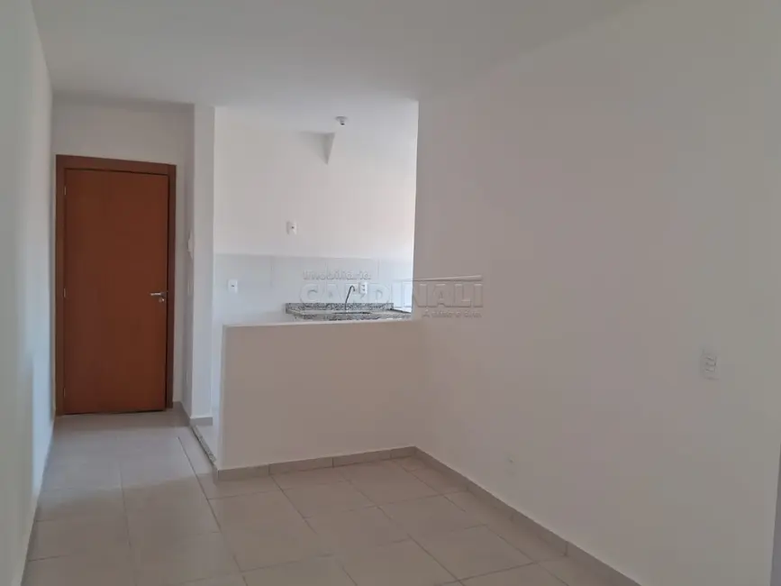 Foto 2 de Apartamento com 2 quartos para alugar, 50m2 em Araraquara - SP
