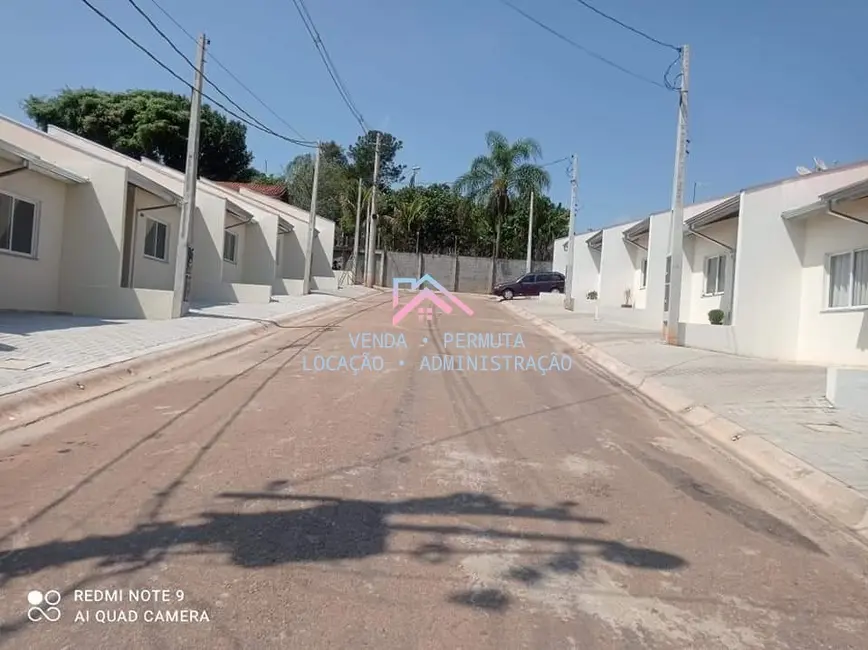 Foto 1 de Casa de Condomínio com 2 quartos à venda, 81m2 em Jarinu - SP
