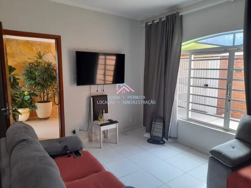 Casa com 2 quartos à venda, 185m2 em Jardim Pacaembu, Jundiai - SP - imagem 4 Foto 4 de Casa com 2 quartos à venda, 185m2 em Jardim Pacaembu, Jundiai - SP