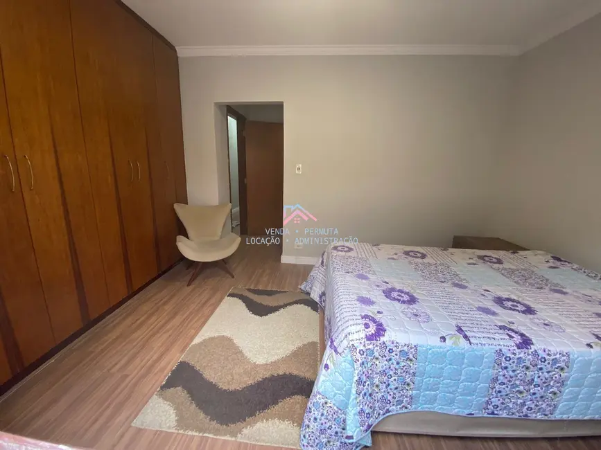 Foto 4 de Casa com 3 quartos à venda, 220m2 em Vila Liberdade, Jundiai - SP