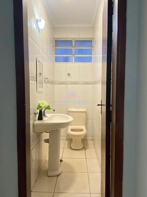 Foto 2 de Casa com 3 quartos à venda, 220m2 em Vila Liberdade, Jundiai - SP