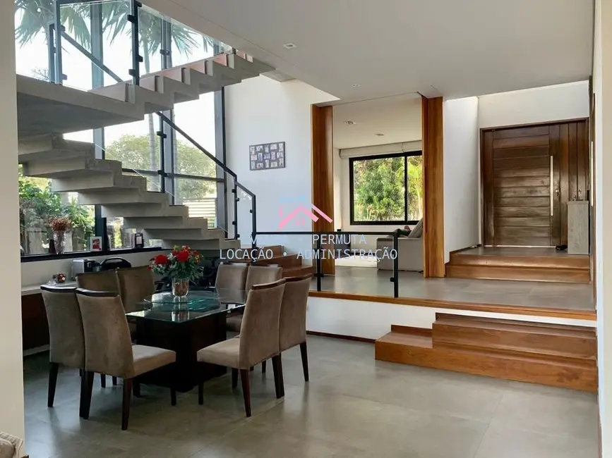 Foto 2 de Casa de Condomínio com 3 quartos para alugar, 420m2 em Medeiros, Jundiai - SP