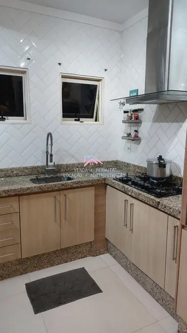 Casa de Condomínio com 3 quartos à venda, 106m2 em Chácara Planalto, Jundiai - SP - imagem 3 Foto 3 de Casa de Condomínio com 3 quartos à venda, 106m2 em Chácara Planalto, Jundiai - SP