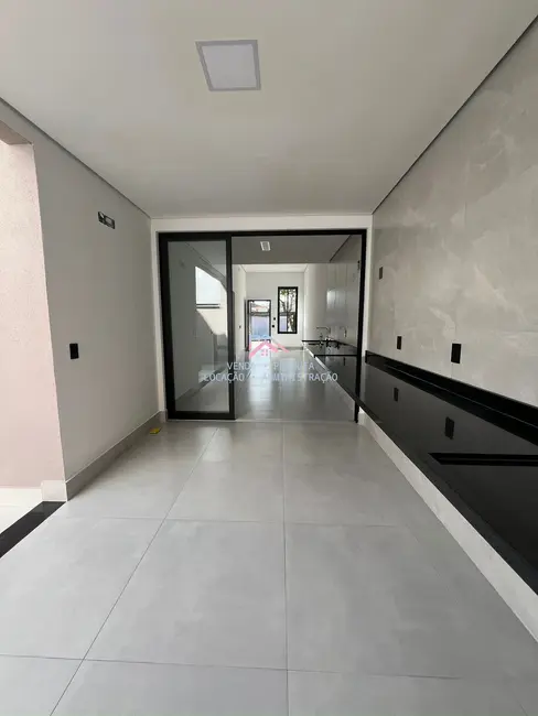 Casa com 3 quartos à venda, 96m2 em Jardim Marambaia, Jundiai - SP - imagem 3 Foto 3 de Casa com 3 quartos à venda, 96m2 em Jardim Marambaia, Jundiai - SP