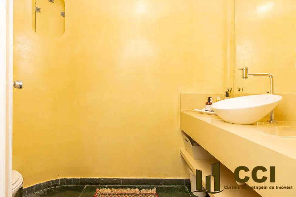 Casa com 4 quartos à venda, 419m2 em Alto de Pinheiros, São Paulo - SP - imagem 9 Foto 9 de Casa com 4 quartos à venda, 419m2 em Alto de Pinheiros, São Paulo - SP