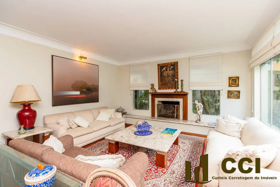 Casa com 4 quartos à venda, 419m2 em Alto de Pinheiros, São Paulo - SP - imagem 4 Foto 4 de Casa com 4 quartos à venda, 419m2 em Alto de Pinheiros, São Paulo - SP