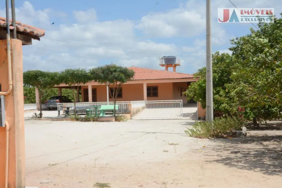 Foto 2 de Chácara com 4 quartos à venda, 10000m2 em Itapipoca - CE