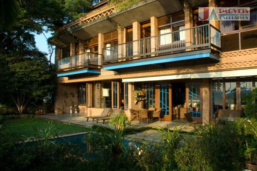 Foto 4 de Casa com 3 quartos à venda, 780m2 em Pacaembu, São Paulo - SP