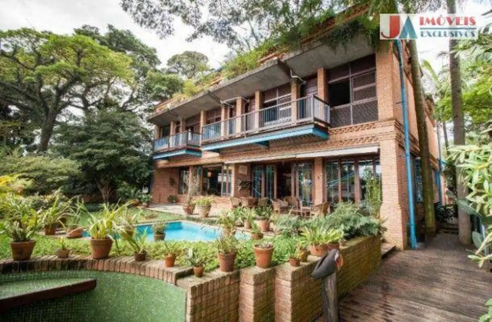 Foto 1 de Casa com 3 quartos à venda, 780m2 em Pacaembu, São Paulo - SP