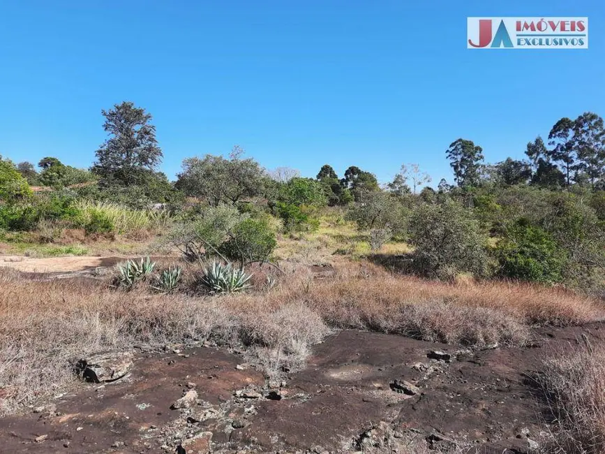 Sítio / Rancho com 1 quarto à venda, 24500m2 em Valinhos - SP - imagem 8 Foto 8 de Sítio / Rancho com 1 quarto à venda, 24500m2 em Valinhos - SP