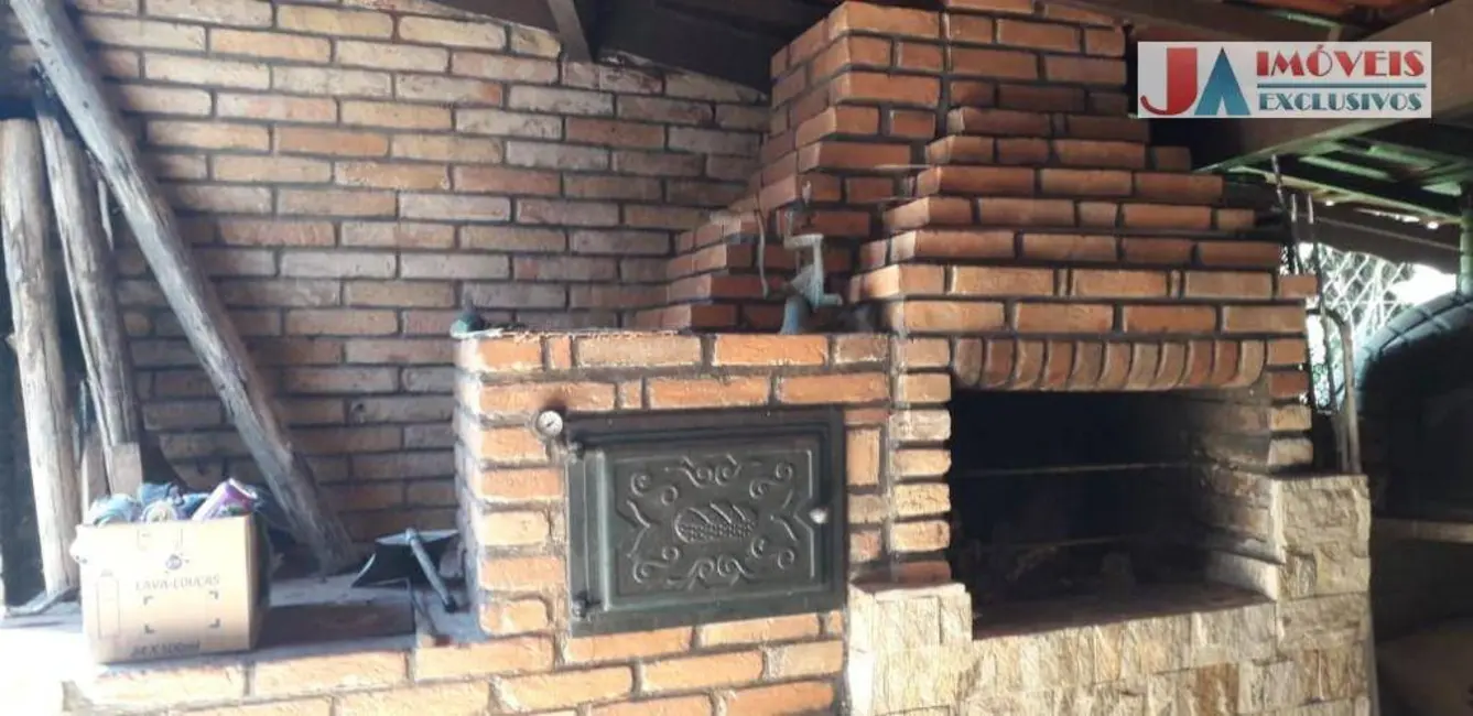 Foto 3 de Chácara com 7 quartos à venda, 3000m2 em Aracoiaba Da Serra - SP