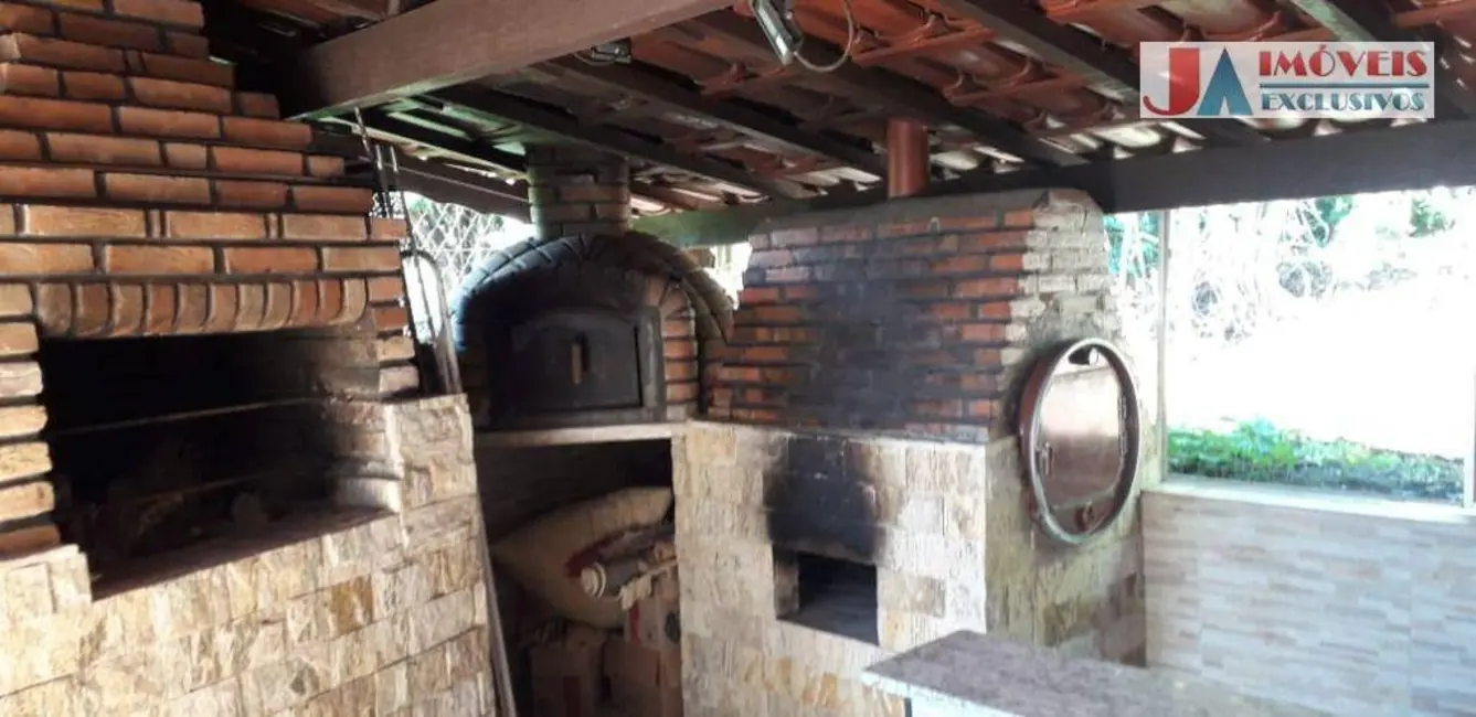 Foto 2 de Chácara com 7 quartos à venda, 3000m2 em Aracoiaba Da Serra - SP