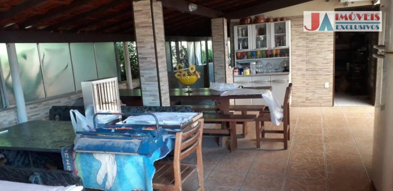 Foto 1 de Chácara com 7 quartos à venda, 3000m2 em Aracoiaba Da Serra - SP