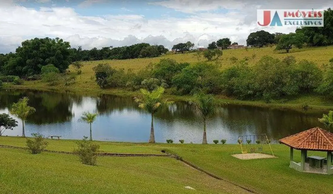 Foto 4 de Terreno / Lote à venda, 835m2 em Aracoiaba Da Serra - SP