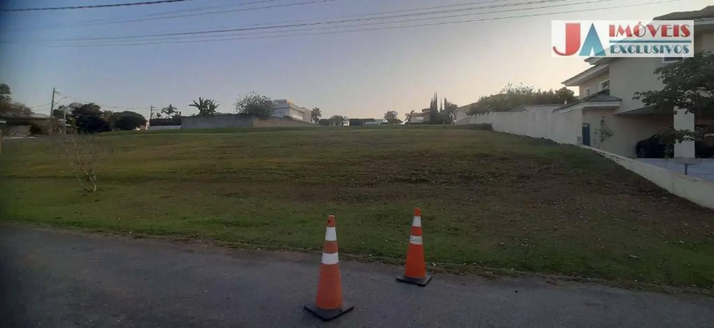 Foto 1 de Terreno / Lote à venda, 835m2 em Aracoiaba Da Serra - SP