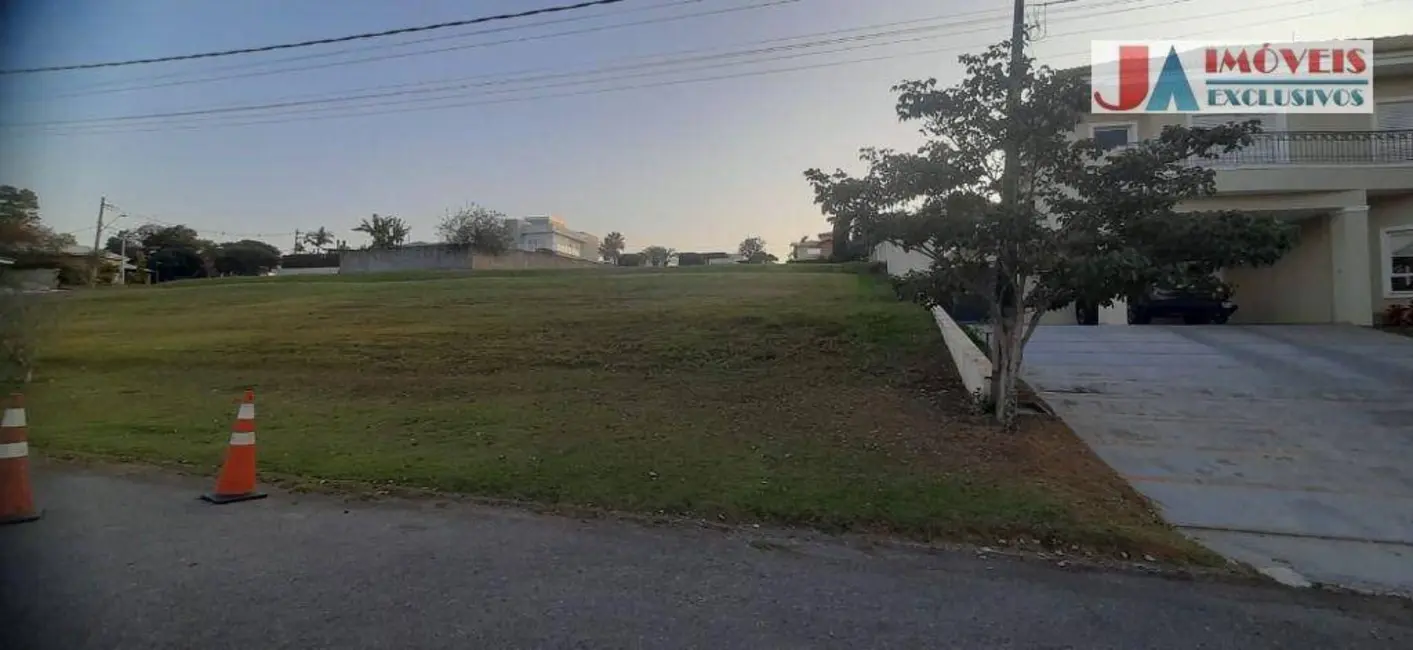 Foto 2 de Terreno / Lote à venda, 835m2 em Aracoiaba Da Serra - SP