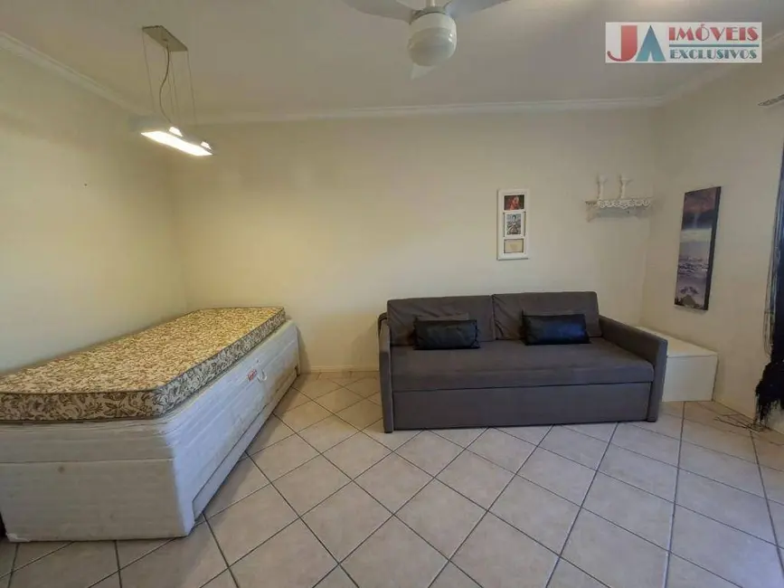 Foto 3 de Apartamento com 1 quarto à venda, 28m2 em Aracoiaba Da Serra - SP