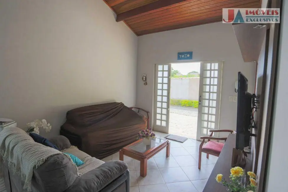 Foto 4 de Casa com 3 quartos à venda, 160m2 em Aracoiaba Da Serra - SP