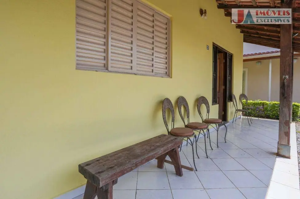 Foto 3 de Casa com 3 quartos à venda, 121m2 em Aracoiaba Da Serra - SP