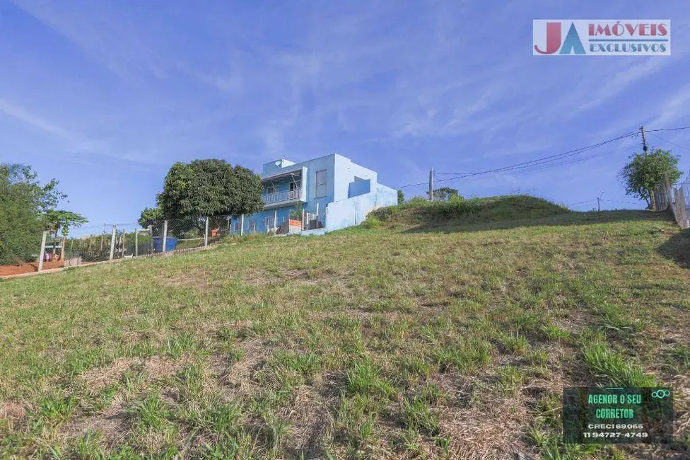 Foto 2 de Terreno / Lote à venda, 800m2 em Aracoiaba Da Serra - SP