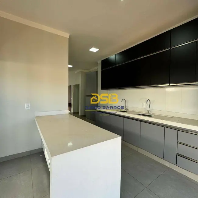 Casa com 3 quartos para alugar, 275m2 em Barretos - SP - imagem 6 Foto 6 de Casa com 3 quartos para alugar, 275m2 em Barretos - SP