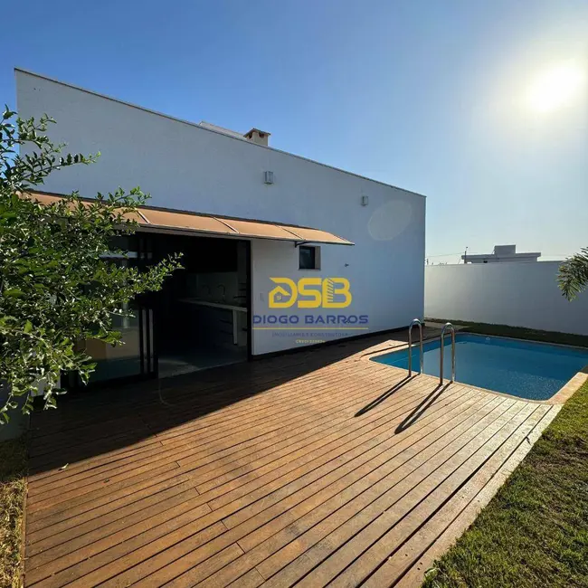 Casa com 3 quartos para alugar, 275m2 em Barretos - SP - imagem 3 Foto 3 de Casa com 3 quartos para alugar, 275m2 em Barretos - SP