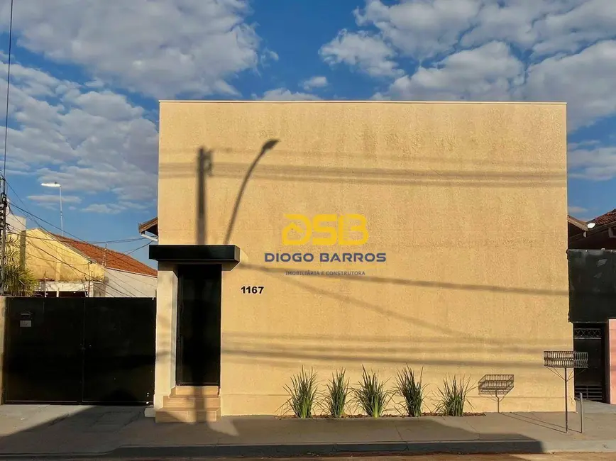 Foto 1 de Casa com 2 quartos à venda, 192m2 em Centro, Barretos - SP