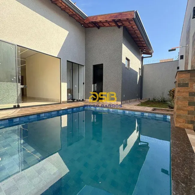 Foto 1 de Casa com 3 quartos à venda, 200m2 em Jardim Europa, Barretos - SP